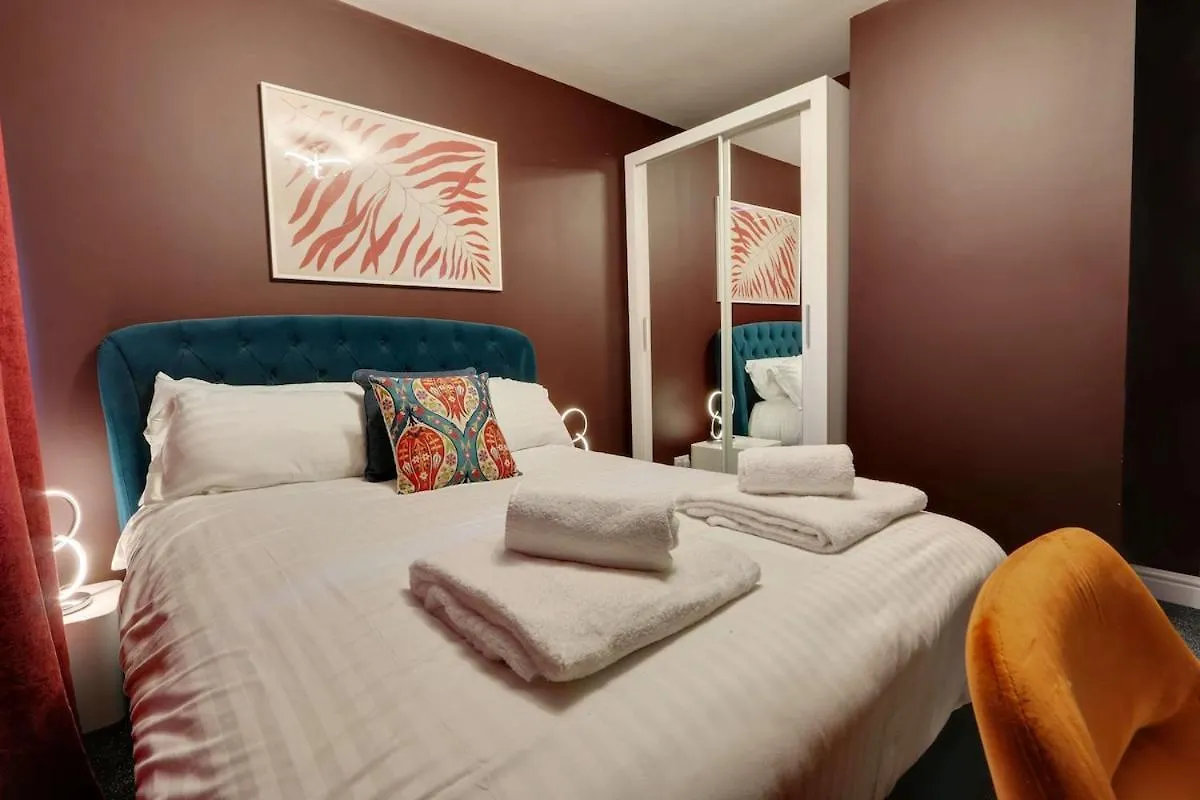 #Stylish #Exceptional 4 Bed House, Free Parking, Close To Centre Шефилд
