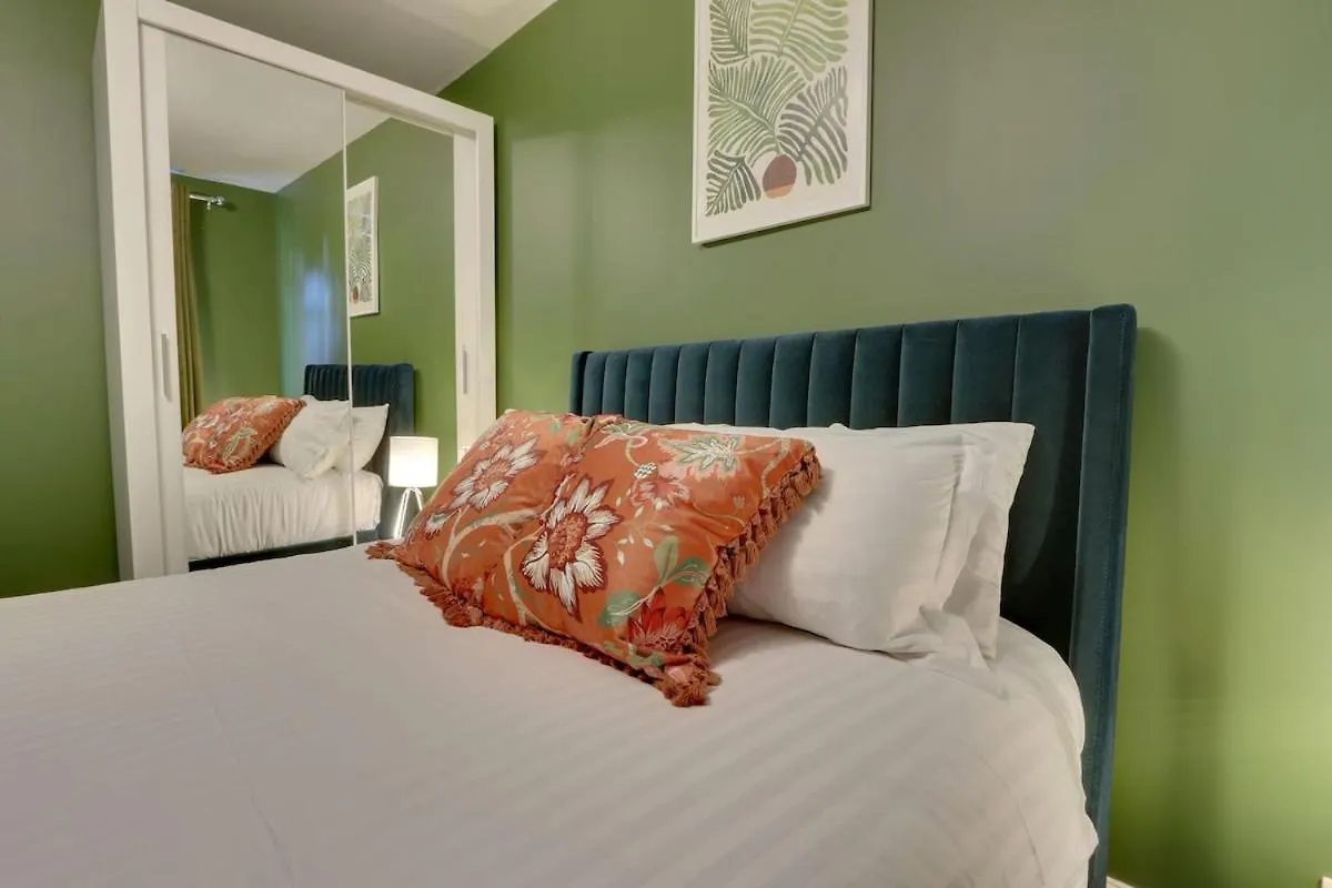 Дом отдыха #Stylish #Exceptional 4 Bed House, Free Parking, Close To Centre Шефилд