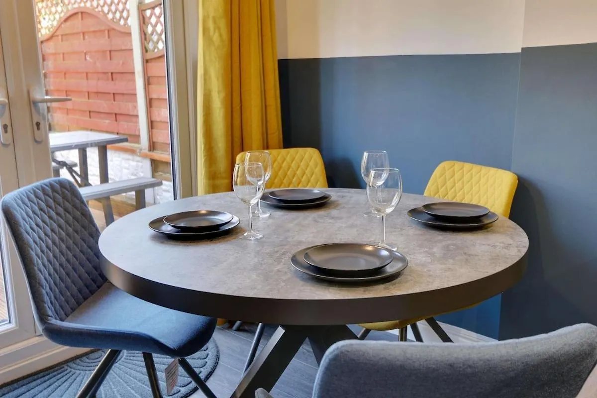 #Stylish #Exceptional 4 Bed House, Free Parking, Close To Centre Шефилд 0*,  Великобритания