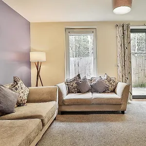 Beautiful Centre House With Parking! Sleeps 6 Sheffield