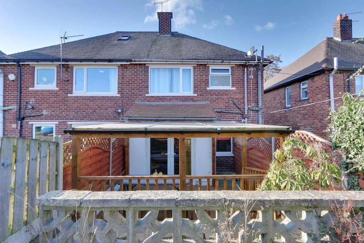#Stylish #Exceptional 4 Bed House, Free Parking, Close To Centre Sheffield
